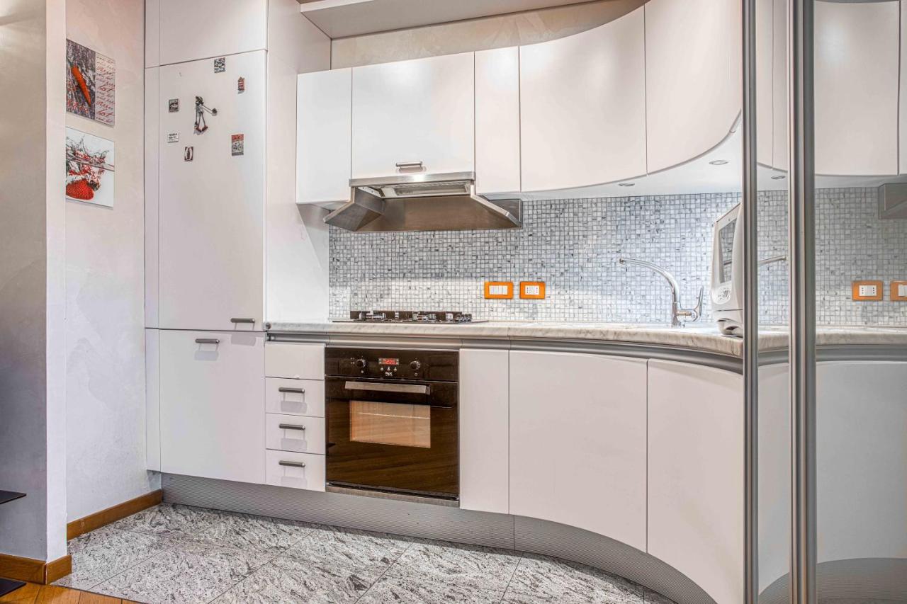 דירות מילאנו Joivy Vibrant Flat With Balcony מראה חיצוני תמונה