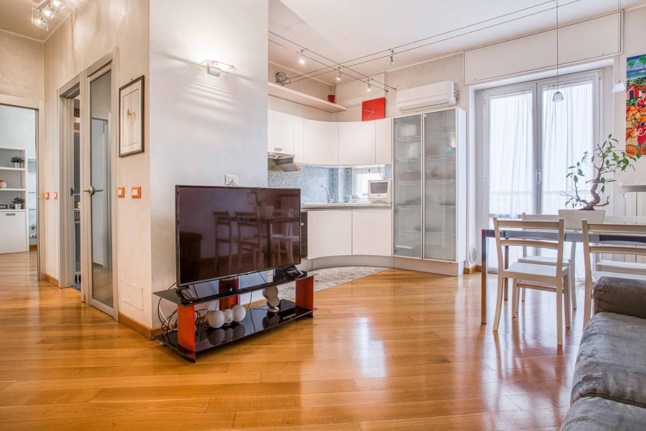 דירות מילאנו Joivy Vibrant Flat With Balcony מראה חיצוני תמונה