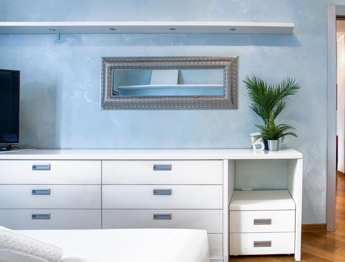 דירות מילאנו Joivy Vibrant Flat With Balcony מראה חיצוני תמונה